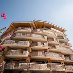 Mil8 4* Avoriaz