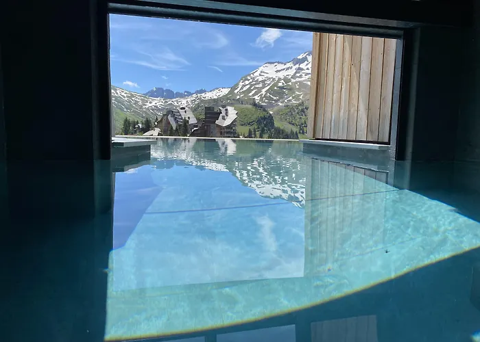 Mil8 Hotel 4*