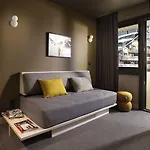 Hotel Mil8