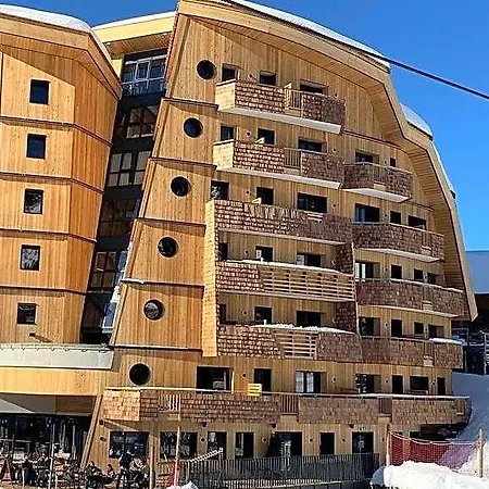 Mil8 Hotel