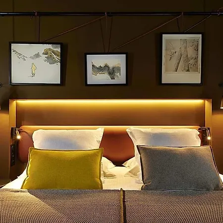 Hotel Mil8