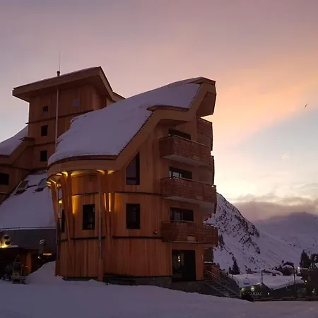 Mil8 4* Avoriaz